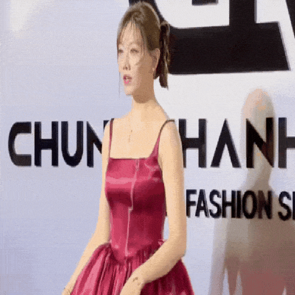 Việt Nam có ca sĩ đẹp trong trẻo như &amp;apos;tình đầu quốc dân&amp;apos;, lấy chồng đại gia nghìn tỷ rồi nghỉ ca hát缩略图