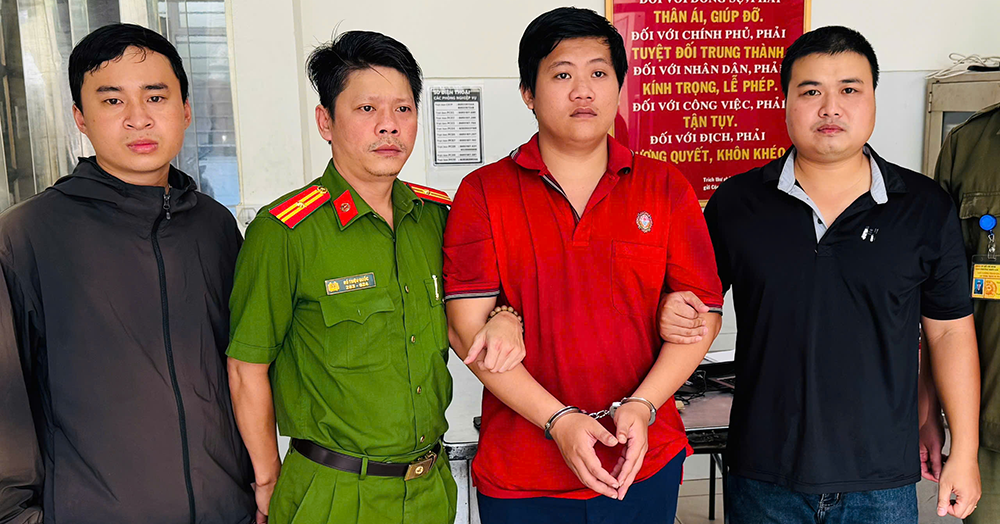 Bắt kẻ trốn truy nã 2 năm sau vụ đánh phụ nữ vì va chạm giao thông缩略图
