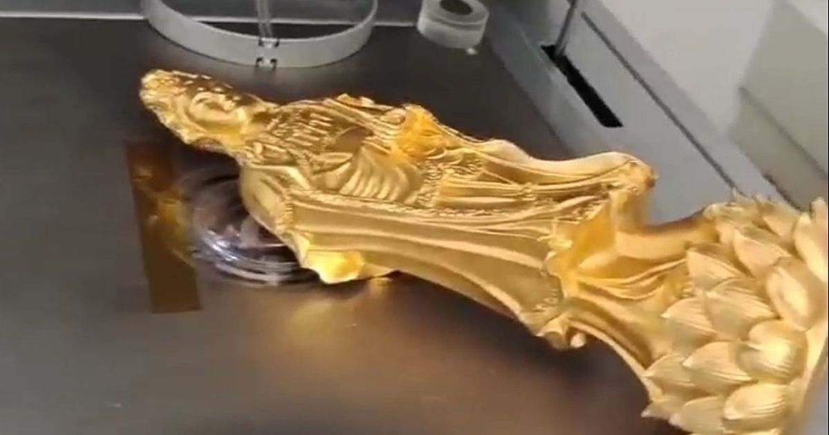 Bỏ 3,3 tỷ trúng đấu giá tượng vàng 24K, đại gia điếng người soi ra 80% là… đồng thau缩略图