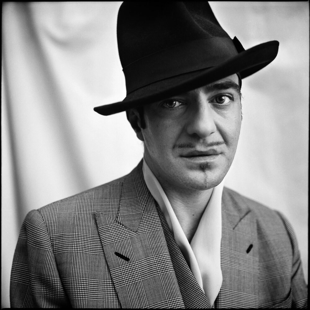 John Galliano rút lui khỏi triển lãm và Met Gala 2027缩略图