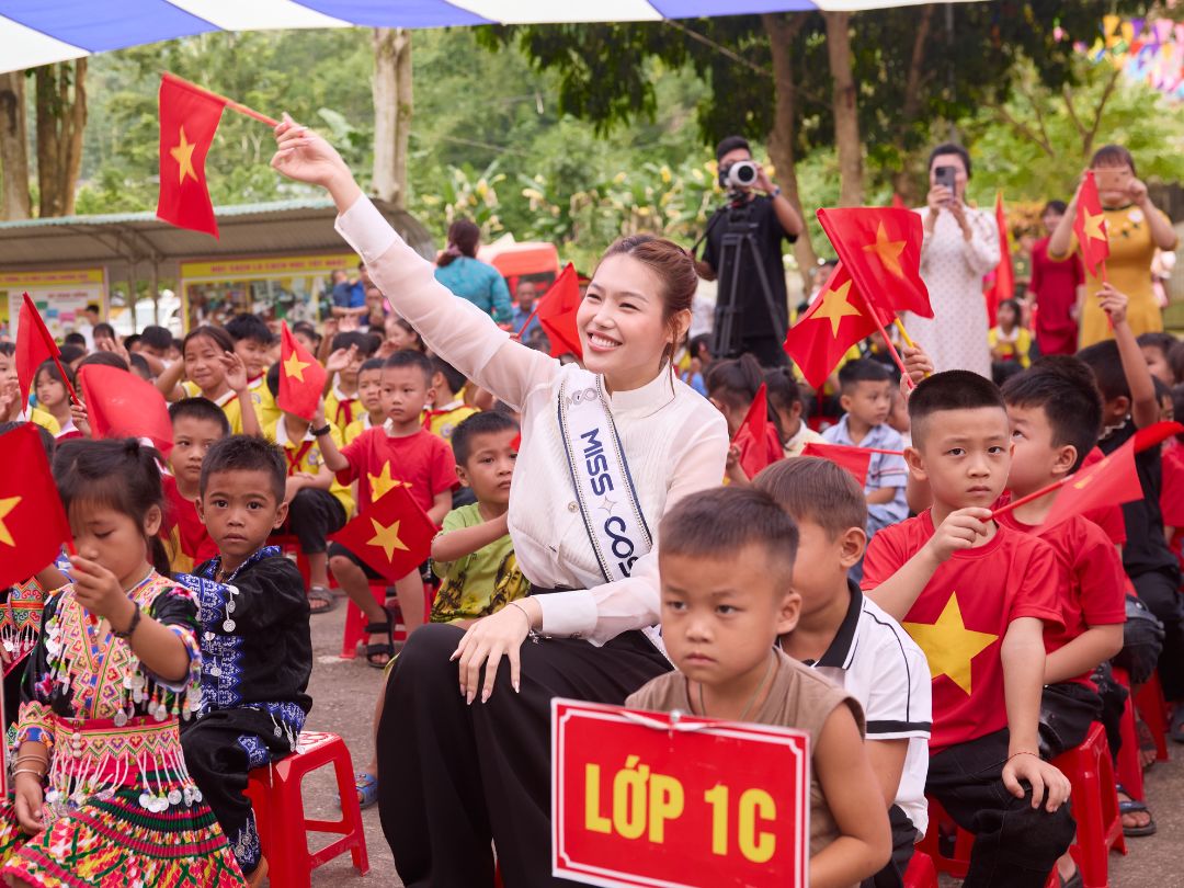 Đỗ Cẩm Ly mở đầu hành trình Miss Cosmo 2026 với 100 suất học bổng cho trẻ em Phú Thọ缩略图
