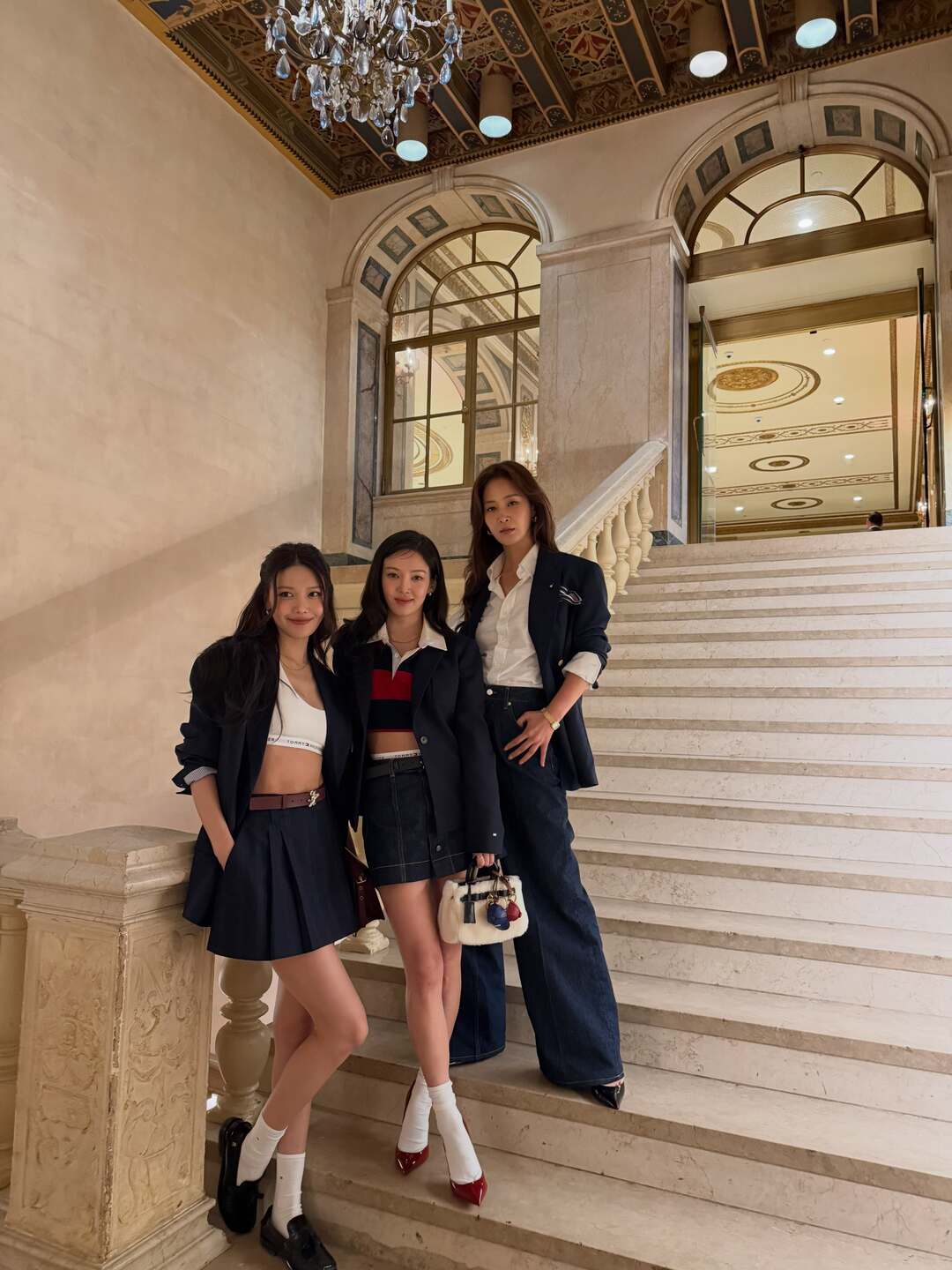 Yuri úp mở rằng Girls’ Generation sẽ lưu diễn toàn cầu kỷ niệm 20 năm debut缩略图