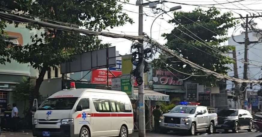 Cháy khách sạn ở TPHCM, 2 khách thuê phòng tử vong缩略图