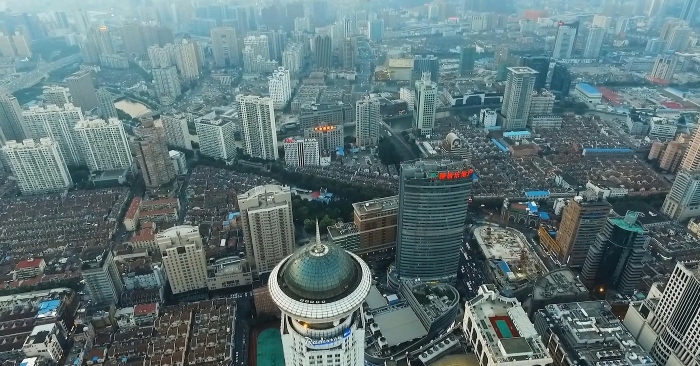 Nợ công kỷ lục và làn sóng rút vốn ồ ạt khỏi Trung Quốc缩略图