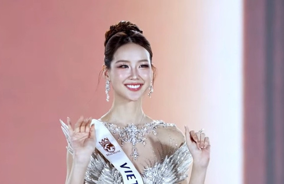 Hoa hậu Thanh Thủy vỡ òa khi Bảo Ngọc lọt Top 6 chung cuộc Miss World 2026缩略图