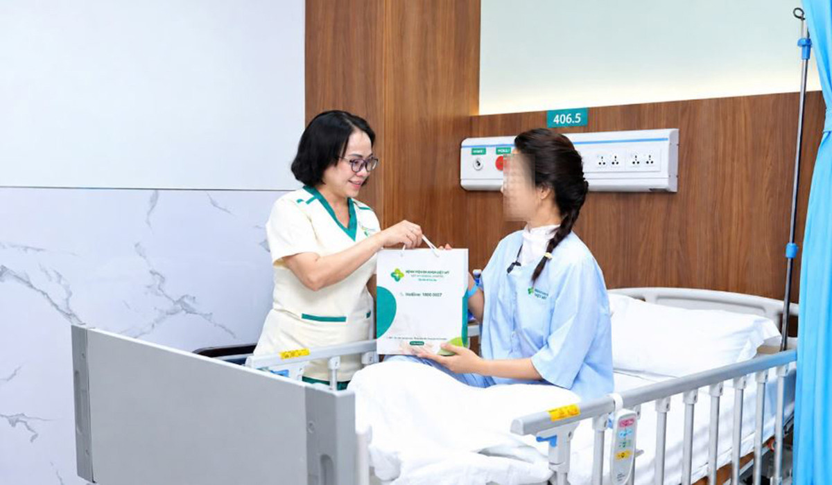 Người phụ nữ 34 tuổi phát hiện ung thư tuyến giáp từ triệu chứng nhiều người mắc缩略图