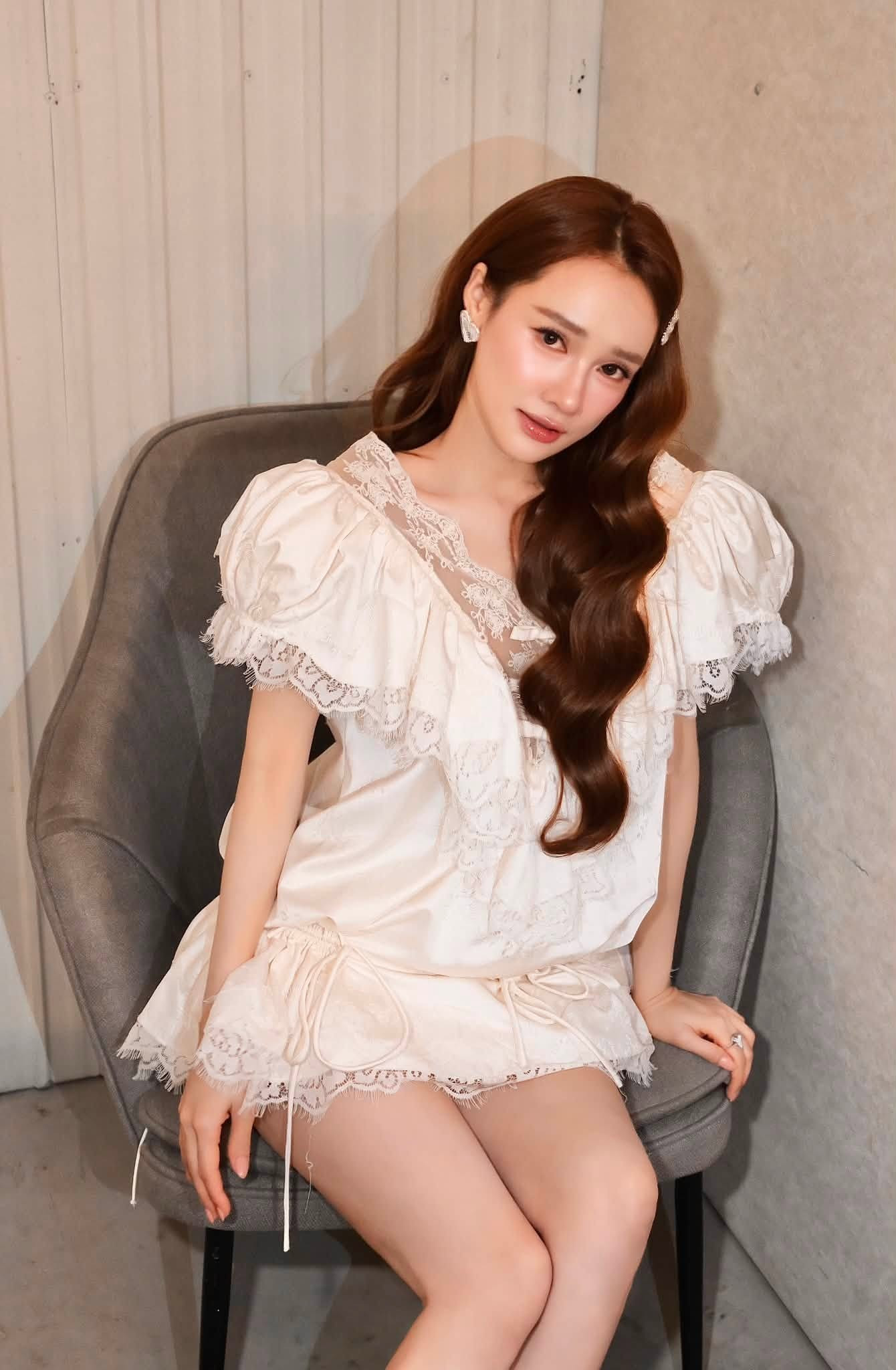 Nhã Phương lộ diện, động thái mới gây chú ý缩略图