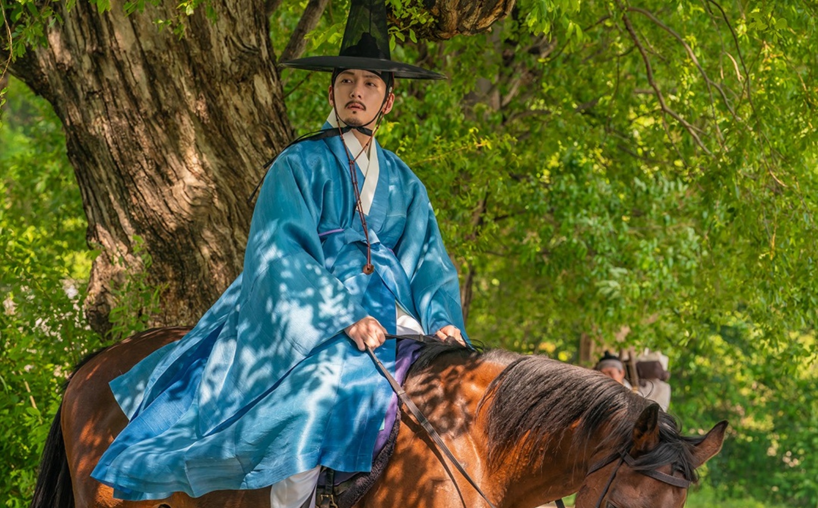 Ji Chang Wook thoát nghèo, hóa tay chơi đào hoa trong The Scandal缩略图