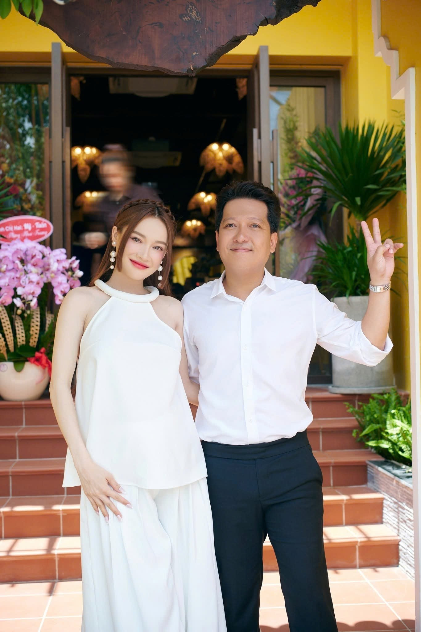 Toàn cảnh biệt thự nhà vườn rộng hàng nghìn mét vuông của Trường Giang và Nhã Phương缩略图