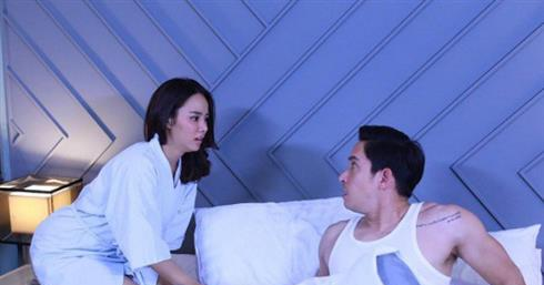 Tưởng lấy chồng già, đêm tân hôn, dâu trẻ bỏ chạy khỏi nhà vì điều này缩略图