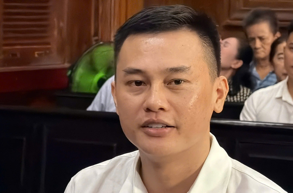 Xuất hiện tình tiết mới vụ ‘trùm&amp;apos; siêu xe Phan Công Khanh, tòa trả hồ sơ lần 2缩略图