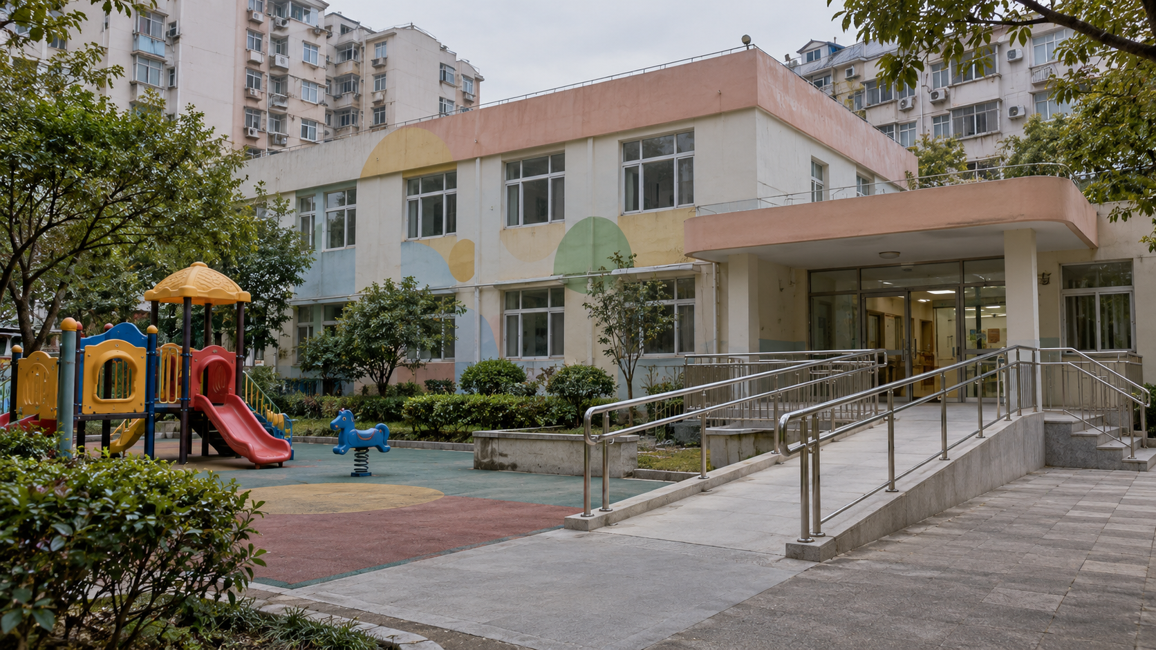 Trung Quốc: Người trên 65 tuổi nhiều hơn trẻ dưới 15 tuổi, nhà trẻ đổi công năng缩略图