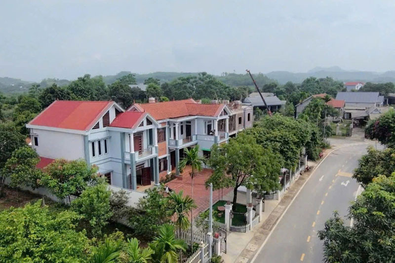 5 anh em ở Phú Thọ xây nhà quây quần trên đất 3.000m2, không tường rào ngăn cách缩略图