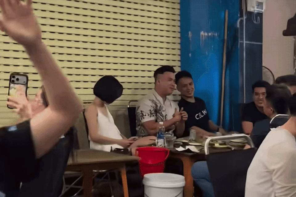 Ca sĩ Trương Thế Vinh và diễn viên Trâm Anh lộ clip hẹn hò?缩略图