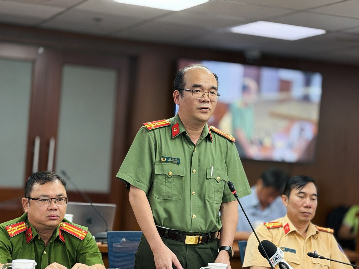 Cảnh báo chiêu trò lừa đảo kiểu mới qua livestream &amp;apos;khui ngọc trai, cào vé số&amp;apos;缩略图