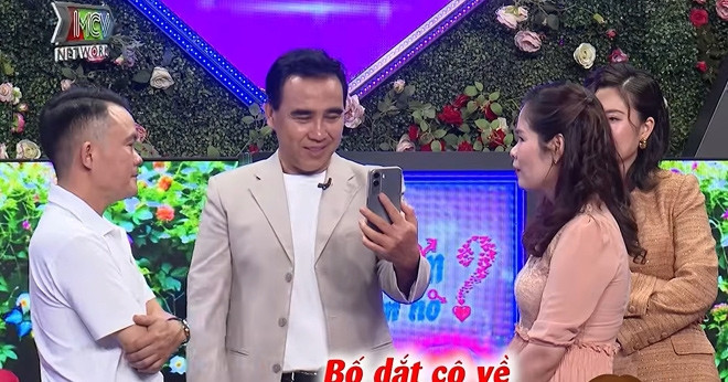 Con gái đăng ký cho bố tham gia Bạn muốn hẹn hò, gửi gắm lá thư tay xúc động缩略图