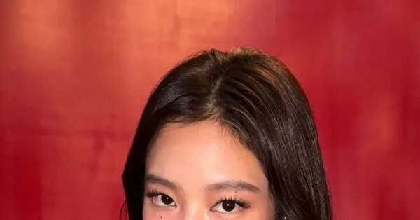 Diện mạo gây sốt của Jennie (BlackPink)缩略图
