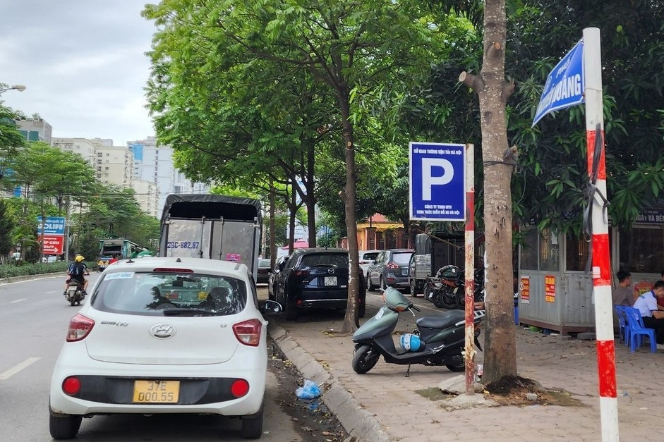Hà Nội tăng phí trông giữ xe, 12 tuyến phố có giá gửi ô tô 50 nghìn đồng/giờ缩略图