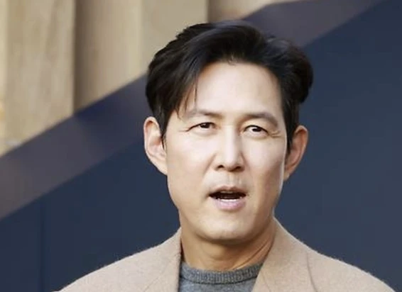 Lee Jung Jae tiết lộ điều vẫn giấu kín về &amp;apos;Squid Game&amp;apos; mùa 3缩略图