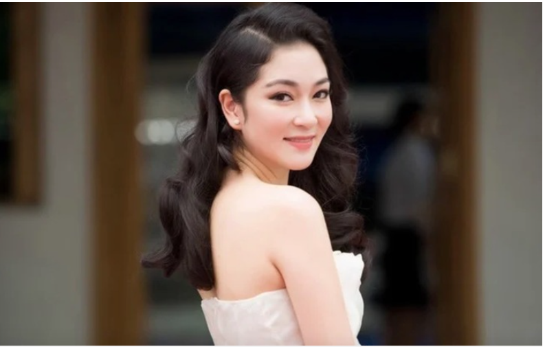 Nàng hậu quê Hải Phòng trở thành tiến sĩ ở tuổi 41, đăng quang khi mới 19 tuổi, từng lọt Top 15 thế giới缩略图