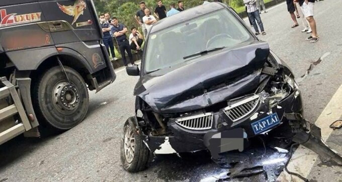 Nỗi kinh hoàng của cánh tài xế: Xe tập lái đột ngột chuyển làn trên cao tốc缩略图