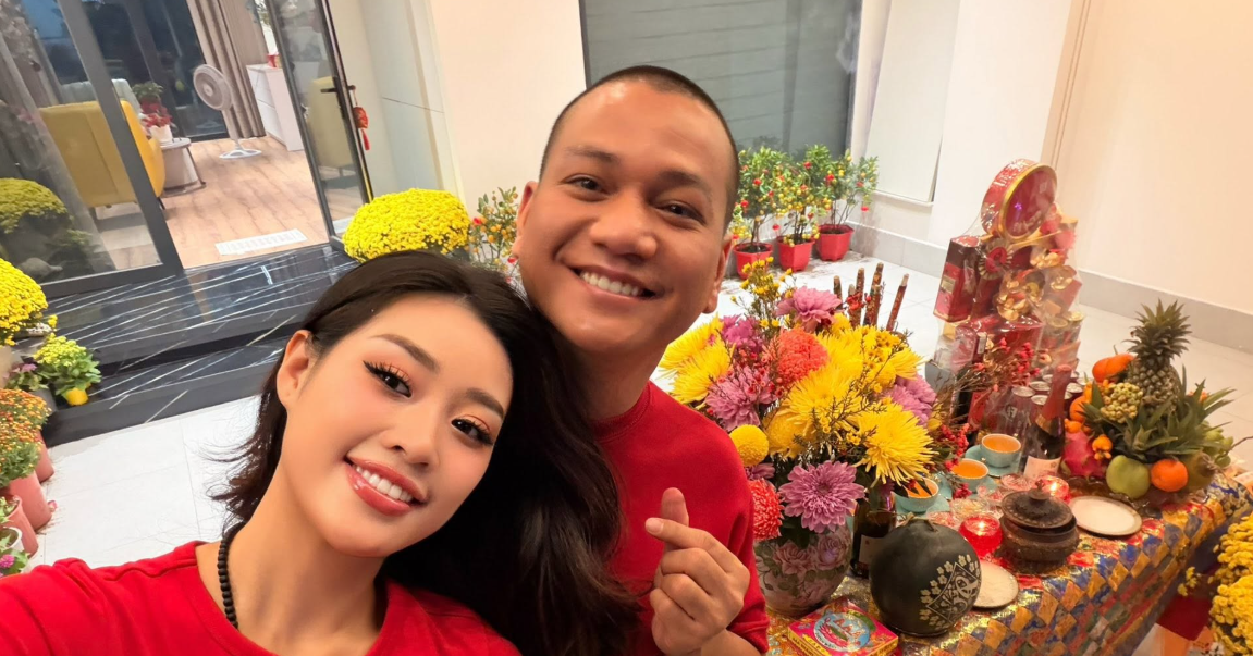 Nữ sinh nổi bật năm 18 tuổi nay là Hoa hậu nổi tiếng, tuổi 31 có nhà 7 phòng, chồng hơn 17 tuổi缩略图