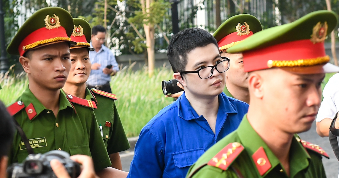 Phó Đức Nam khai ra ‘trùm cuối&amp;apos; đứng đầu chuỗi lừa đảo chiếm đoạt hơn 1.500 tỷ缩略图