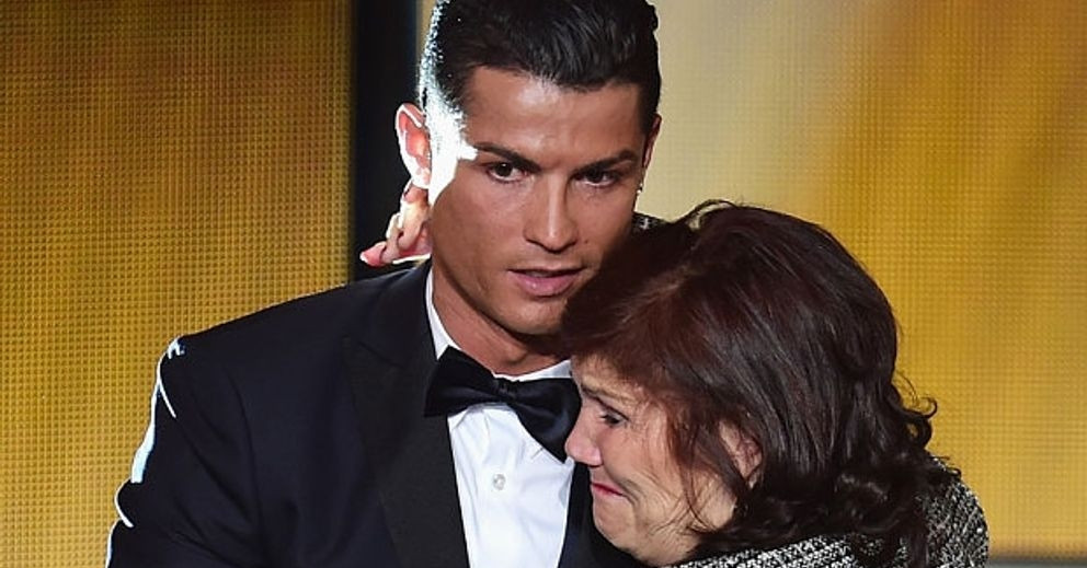 Ronaldo có 41 tuổi, là siêu sao thế giới vẫn khiến mẹ rơi nước mắt缩略图