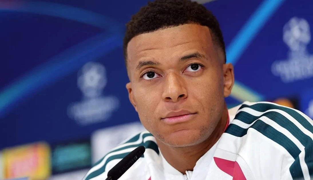 Toàn cảnh vụ Mbappe bị cả Trung Quốc phẫn nộ缩略图