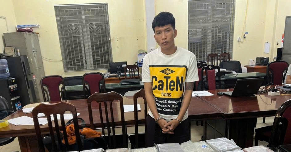 Triệt phá đường dây ma túy xuyên quốc gia, thu giữ 55kg ma túy đá缩略图